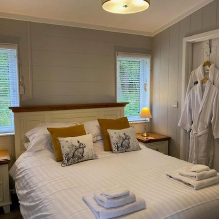 Hollicarrs - Sunflower Lodge Йорк Номер фото